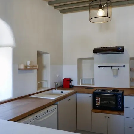 Mykonos Traditional Tavros