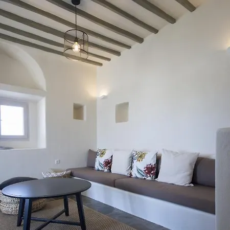 Mykonos Traditional Tavros