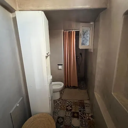 Mykonos Traditional Tavros بيت للعطل
